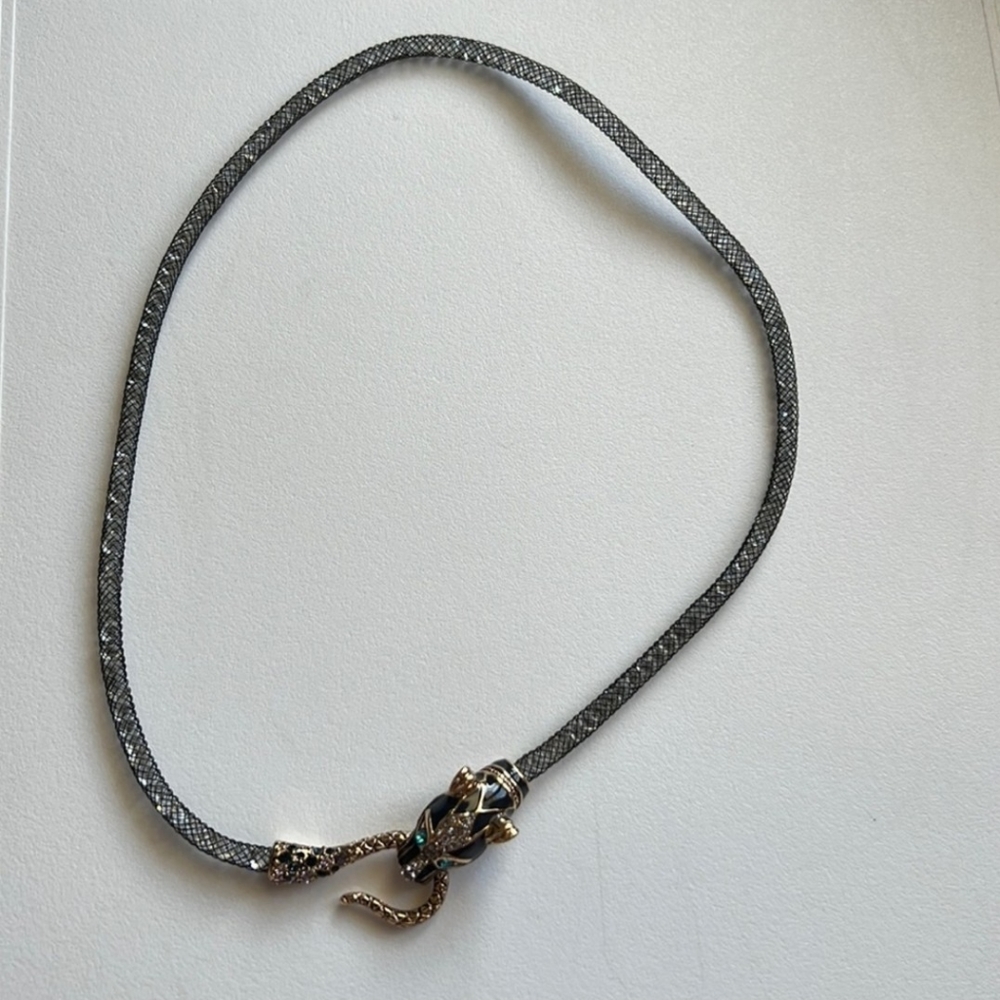 BETSEY JOHNSON SILVER CRYSTALS FILLED MESH TEAL PANTHER HEAD CHOKER NECKLACE - Picture 13 of 13